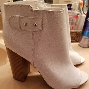 Rock and Republic ankle boots